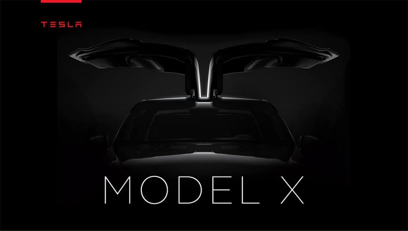 Model X se křídlových dveří dočká
