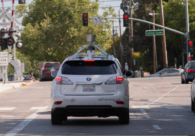 Apple se připojil k Tesle: testuje autonomní auta na silnicích Kalifornie