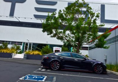 Šestý referenční program Tesla nabídne VIP tour v továrně Fremont, P100D a další ceny