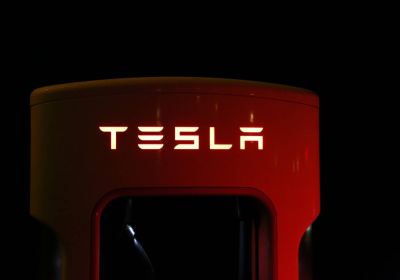 Tesla se díky chytrému kroku zbavila všech skladových vozů během pár dní!