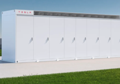 Tesla vybuduje bateriové úložiště, které u nás nemá obdobu