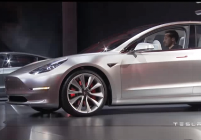 VIDEO: Parodie Tesla Model 3 vs Faraday Future, Porsche, Audi
